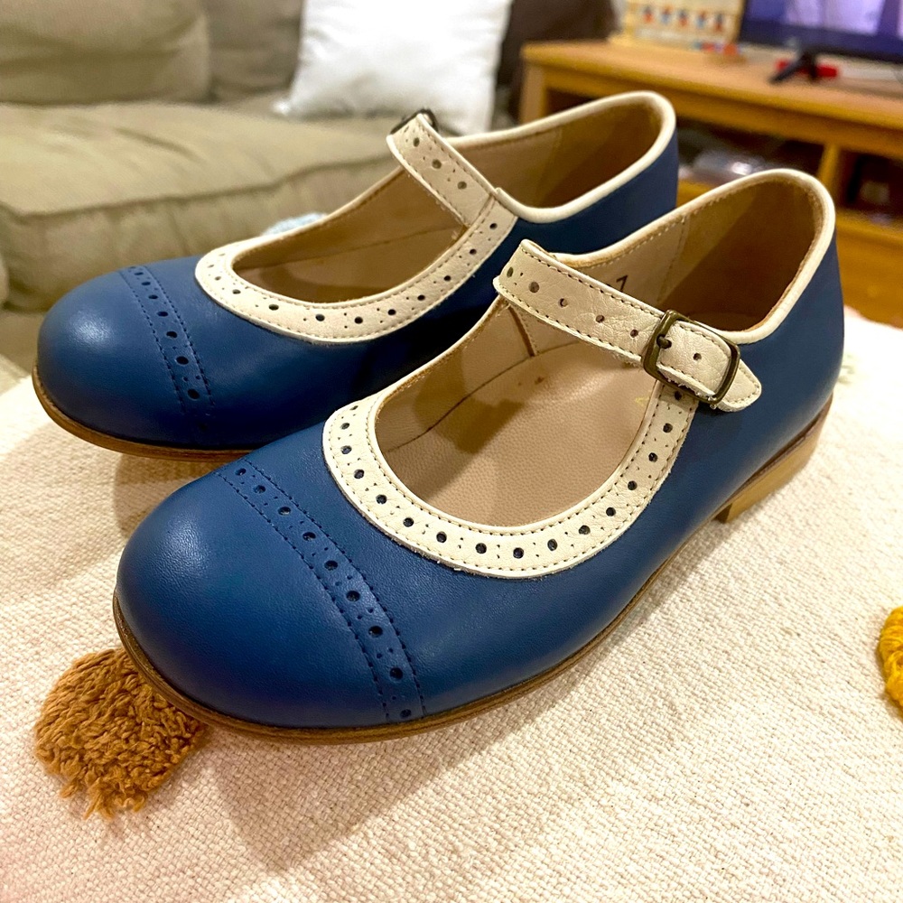 Pepe leather shoes gently used